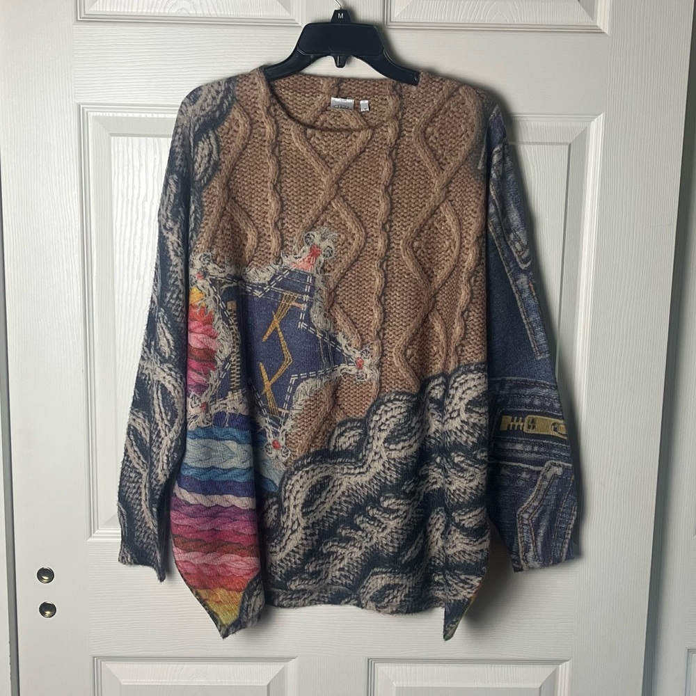 Multicolor Patterned Women's Sweater - Picture 1 of 6